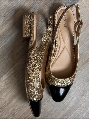 Gold Glitter Slingback Flats with Black Cap Toe - Women 8. NWOT
